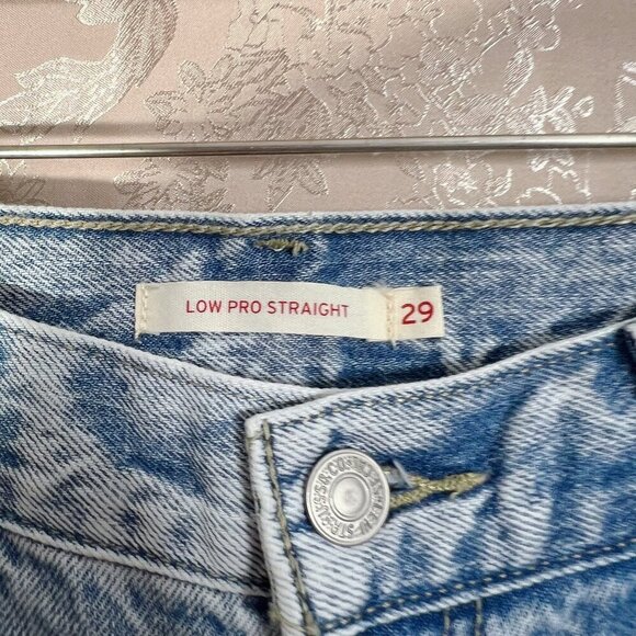 Levi's Low Pro Straight Leg Jeans Acid Wash Denim Women's Size 29 - Picture 5 of 7